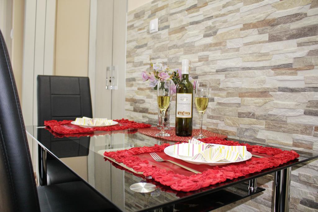 בלגרד Kristi Lux Apartment Center Free Parking Fast Wifi מראה חיצוני תמונה