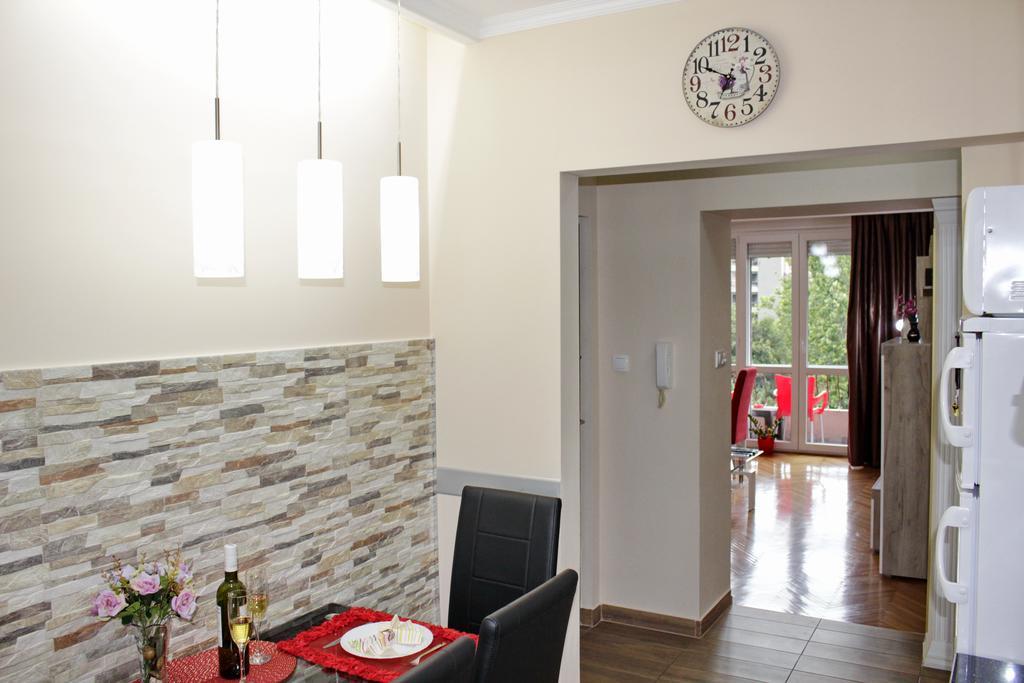 בלגרד Kristi Lux Apartment Center Free Parking Fast Wifi מראה חיצוני תמונה